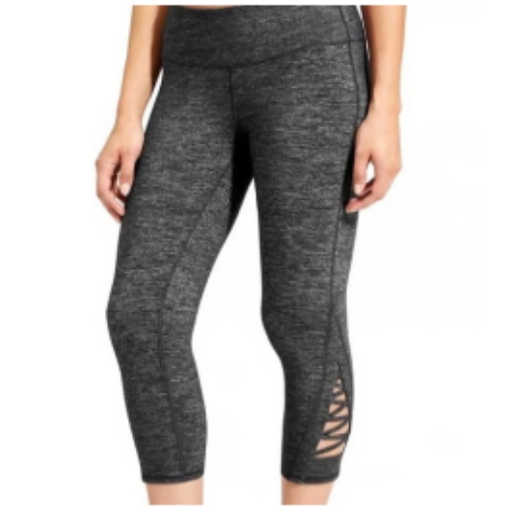 Athleta Criss Cross Chaturanga Capri